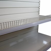 Trdfront til metalhylde